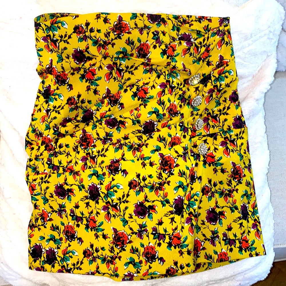 Brand New Zara Yellow Floral Mini Ruffle Ruched Skirt